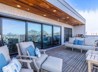 35 Farragut Rd UNIT 3, South Boston, MA 02127