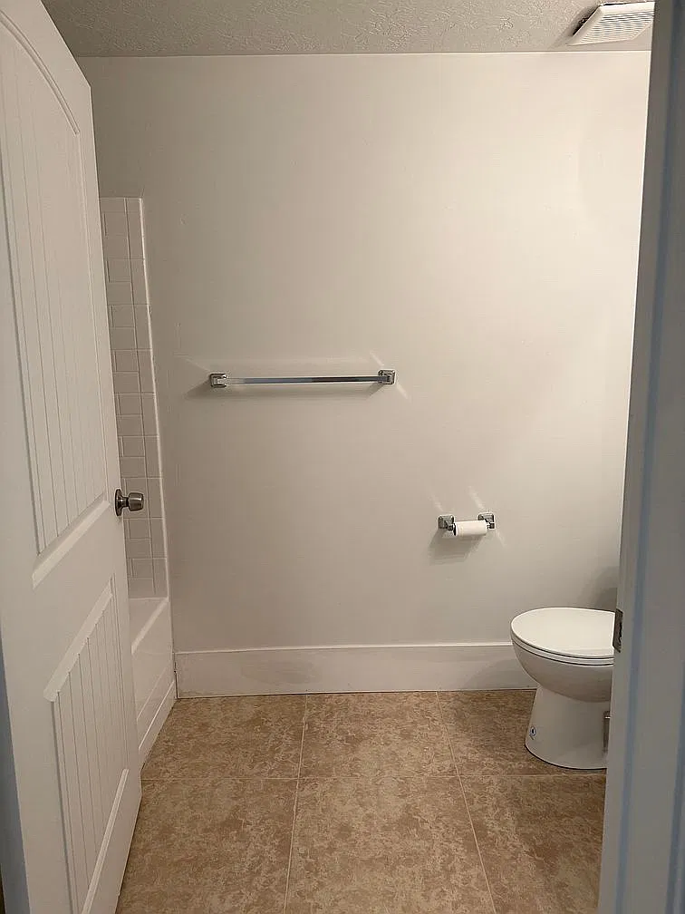 2 bed, 2.5 bath, $1,150 — Photo 4