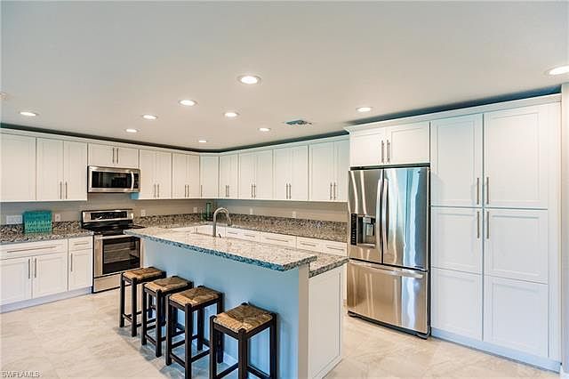 1st image of 717 Kalamar Dr