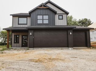 3228 Allison Ln NE, Rochester, MN 55906