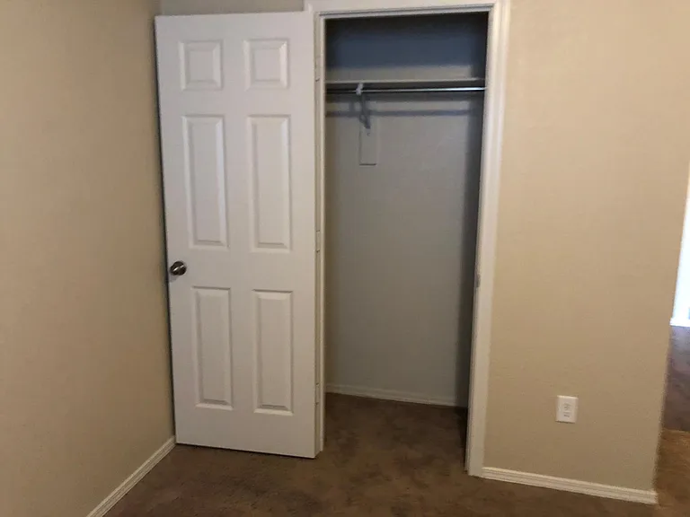 4005 Willow Pointe Dr — Photo 6