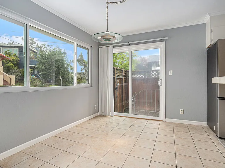 370 Santa Clara Ave #1 — Photo 10