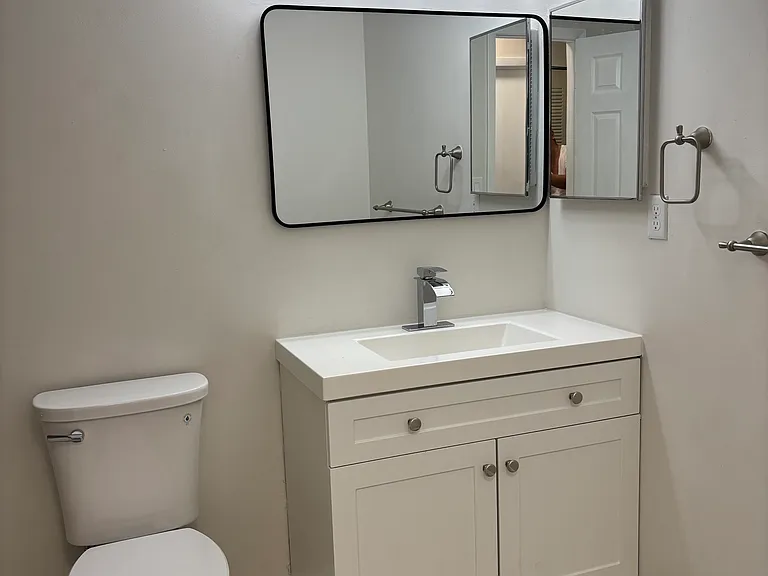 5851 Bristol Ln — Photo 9