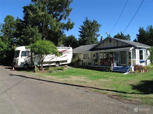 27722 L Place, Ocean Park, WA 98640