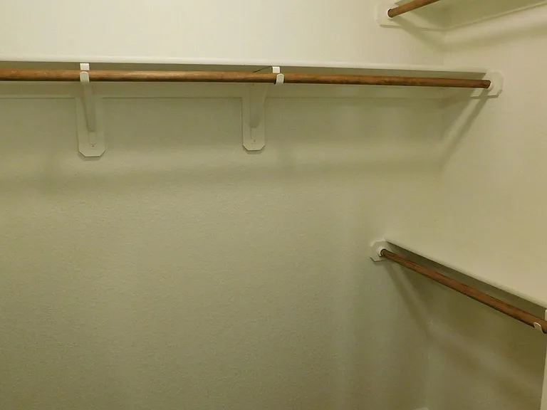 1519 Justin Loop #A — Photo 14