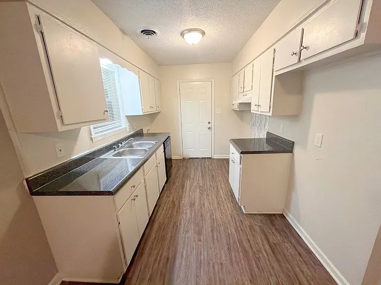 4066 Berrywood Ave — Photo 11