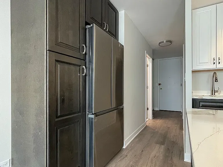 1660 N Lasalle St #3903 — Photo 5
