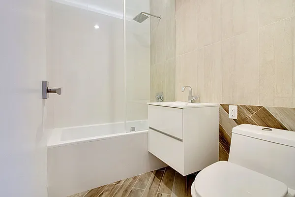 Rented by Nooklyn NYC LLC | media 80