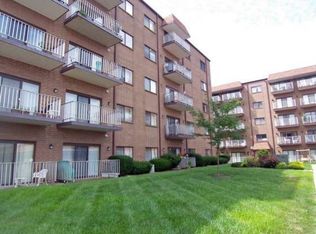 3030 Breckinridge Ln APT 322, Louisville, KY 40220