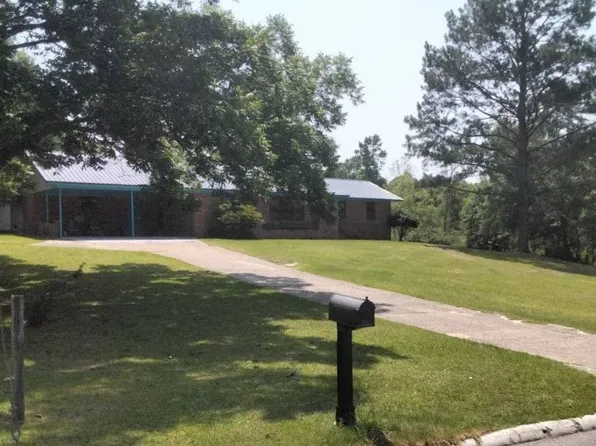 236 Segars St, Troy, AL 36081