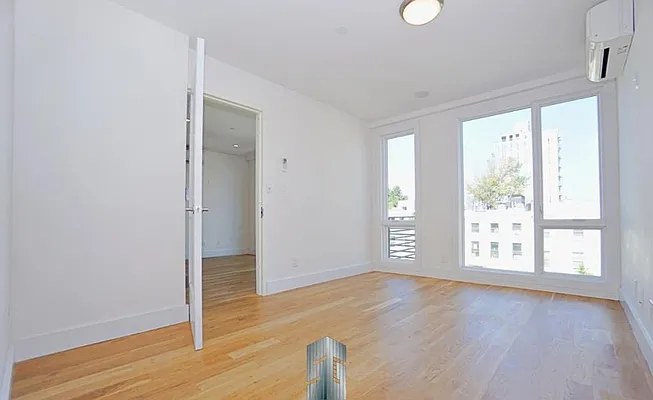 Rented by Skyline Group Real Estate | media 15