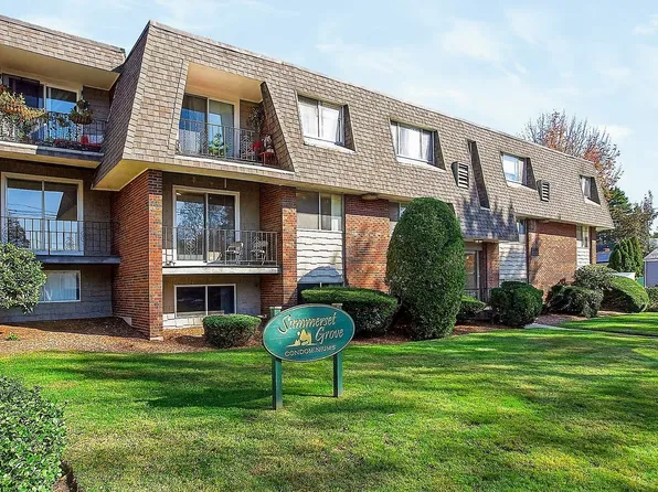 84 Summer Ave APT 5, Stoughton, MA 02072