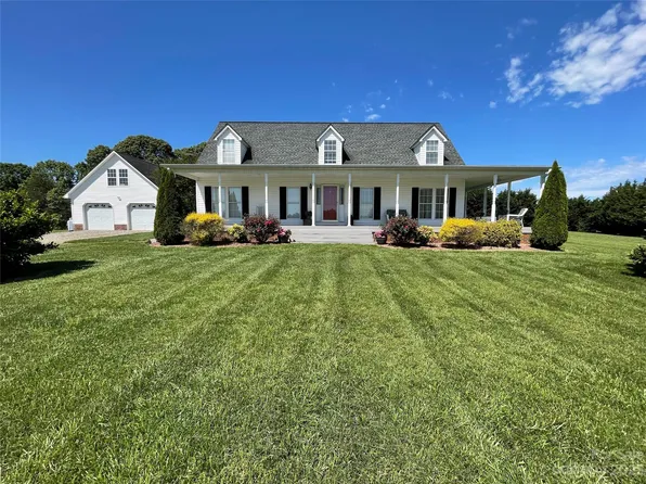 337 Laurel Creek Rd, Statesville, NC 28625