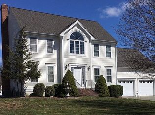 14 Orchard Ln, Abington, MA 02351