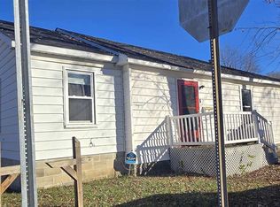 1330 S 25th St, Terre Haute, IN 47803