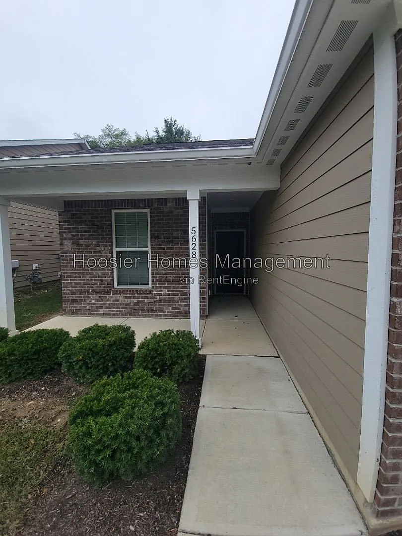 2 bed, 2.0 bath, 1216 sqft, $1,700 — Photo 2