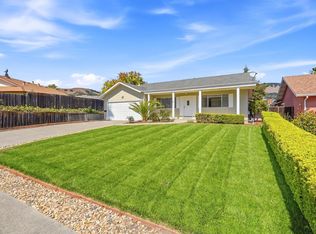 25 San Aleso Court, Novato, CA 94945
