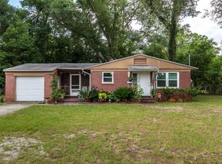 2320 Cedar Shores Cir, Jacksonville, FL 32210