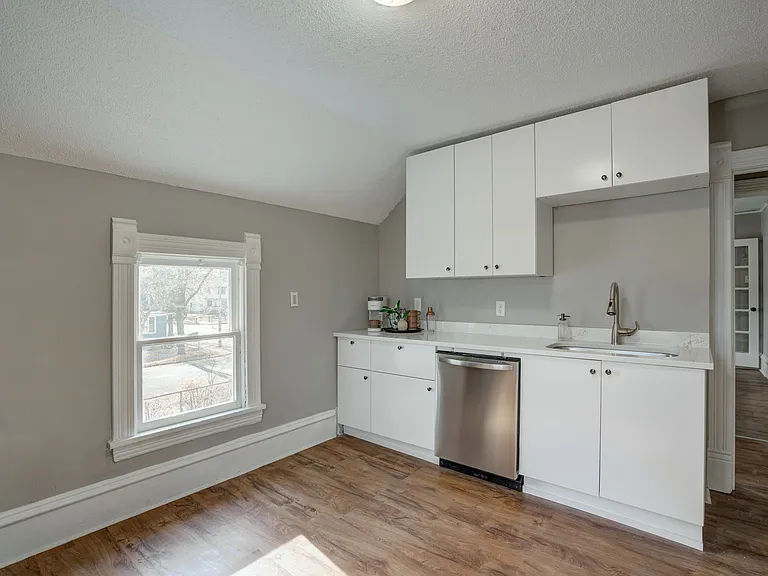 1505 Main St NE #2 — Photo 4
