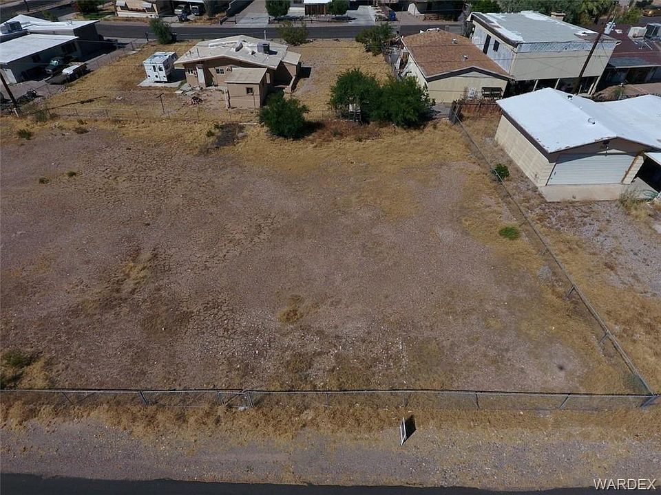 1st image of 881 Sandy Beach Dr