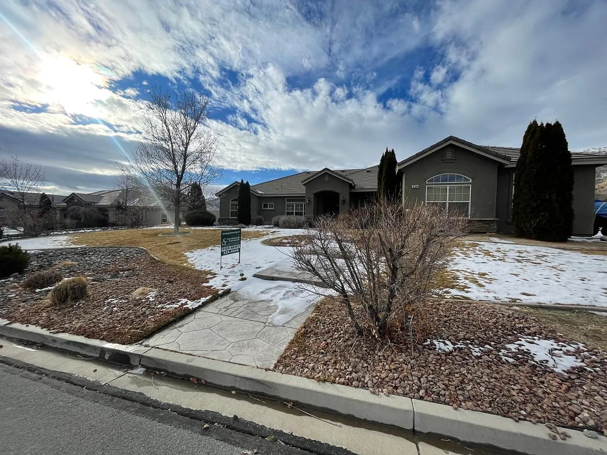 12345 Ocean View Dr photo 1