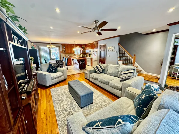 1525 85th Street image 3 of 27