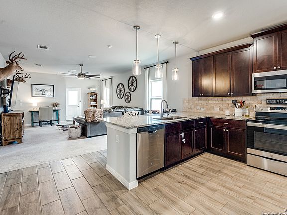 4th image of 160 BASS LN