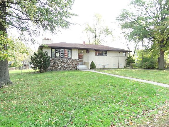 2nd image of 9201 S 85th Ct