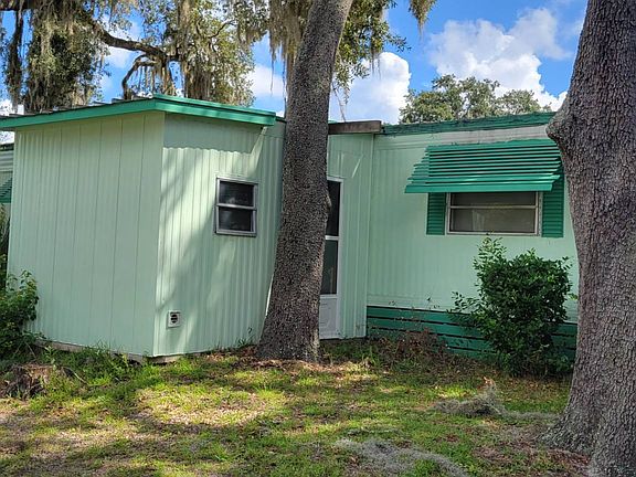 5th image of 2611 Holly Pl