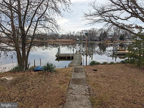 3rd image of 1510 Denton Rd