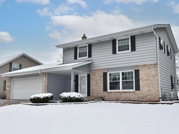 520 West Beutel ROAD, Port Washington, WI 53074
