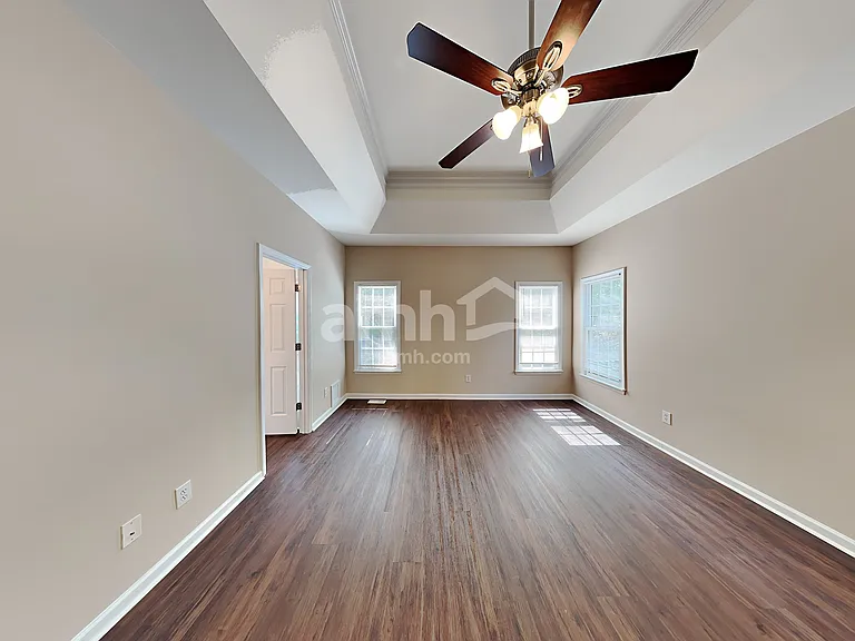 5702 Myakka Ct — Photo 11