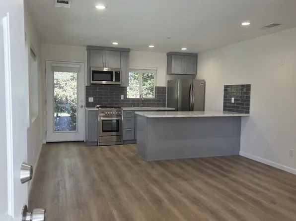 7226 Maynard Ave #1/2, West Hills, CA 91307