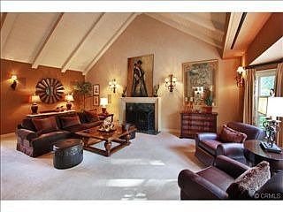 4th image of 4239 Tarzana Estates Dr