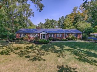 5201 E Sunset Rd, Knoxville, TN 37914