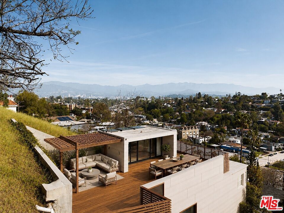 1st image of 2339 Lyric Ave