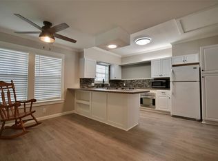 602 E 29th St #B, Houston, TX 77008