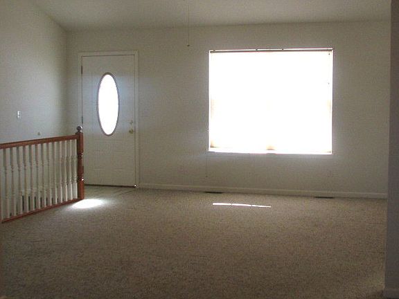 4th image of 4068 Buckingham Park