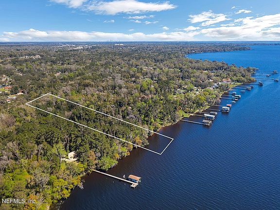 4th image of Doctors Lake Dr