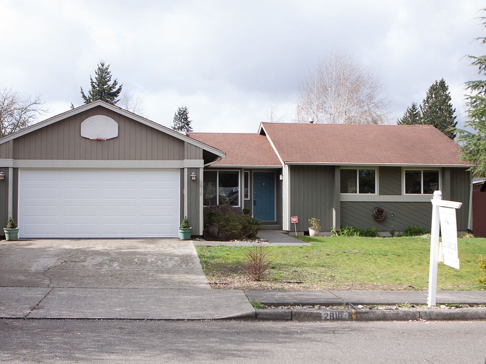1st image of 2810 12th St SE