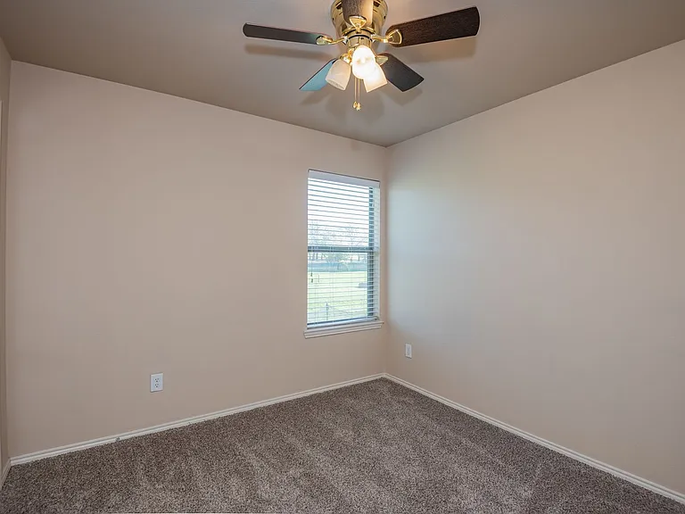 1426 Piedmont Dr — Photo 17