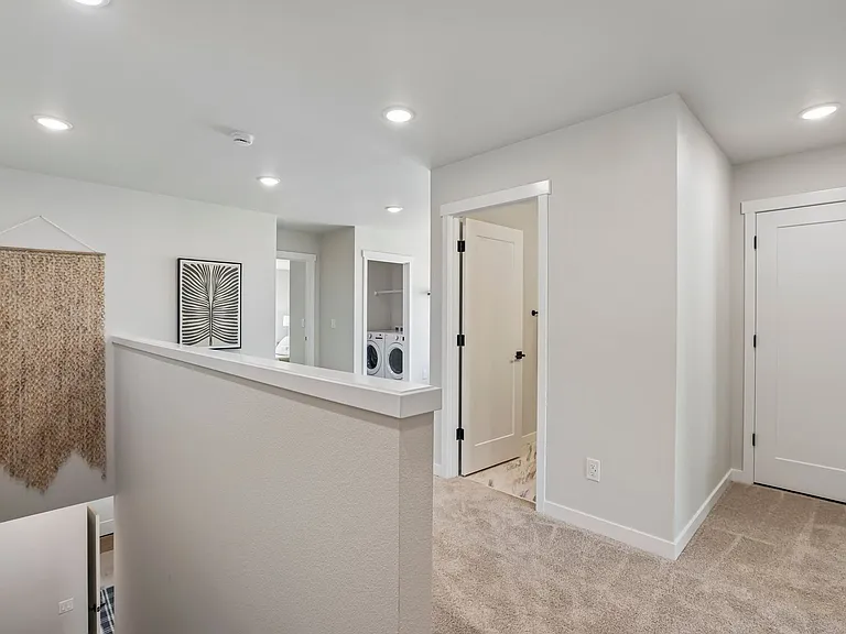 6807 NE 15th Ct — Photo 14