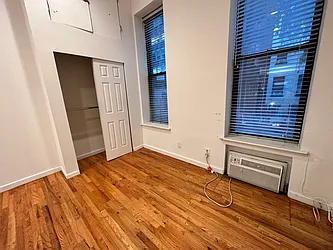 Rented by HOLTON REAL ESTATE INC.