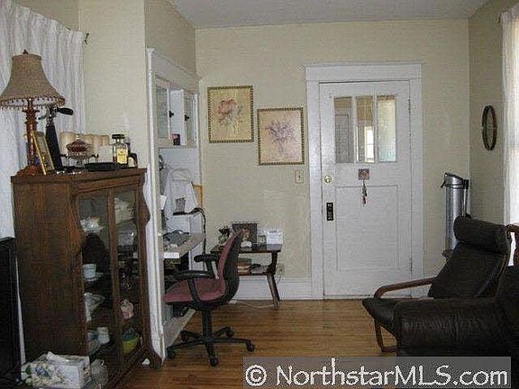 4th image of 515 W 31st