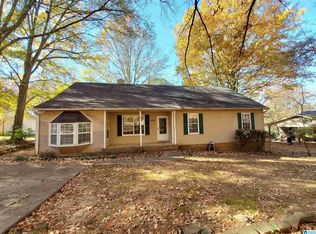 5004 Greenwood Rd SE, Bessemer, AL 35022