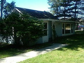4th image of 115 Maple