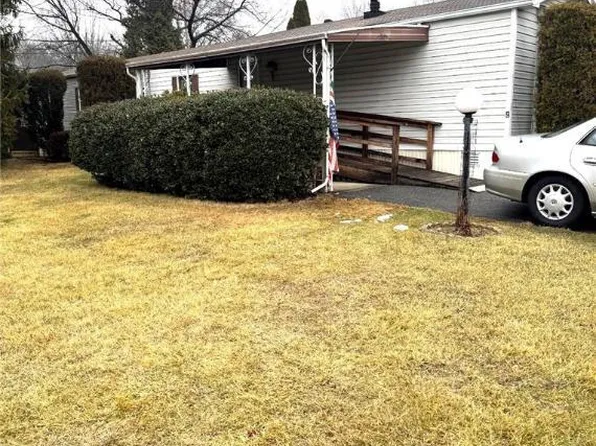 9 Stacey Dr, Walnutport, PA 18088