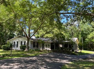 51 Buccaneer Dr, Hattiesburg, MS 39402