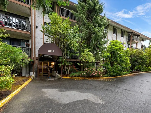 1009 McKenzie Ave #419, Saanich, BC V8X 4B1