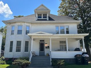 401 Douglas St, Bloomington, IL